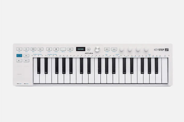 KeyStep 37 mk2 by Arturia