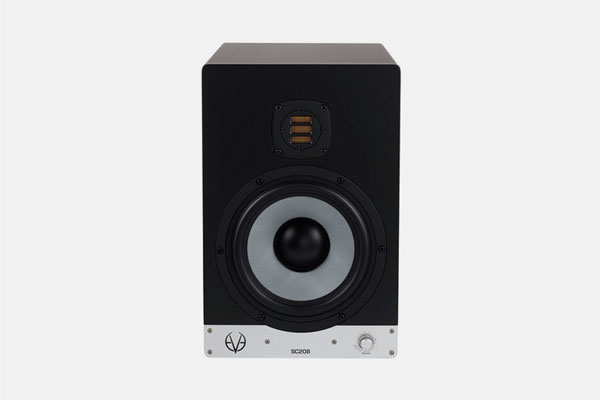sc208 by eve audio